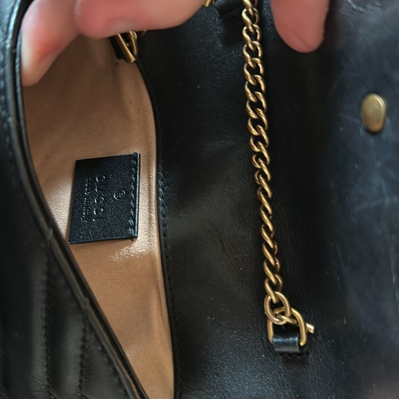 Gucci Black GG Marmont mini shoulder bag - Picture 8 of 10
